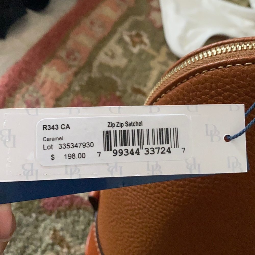 Brand new Dooney and Bourke purse